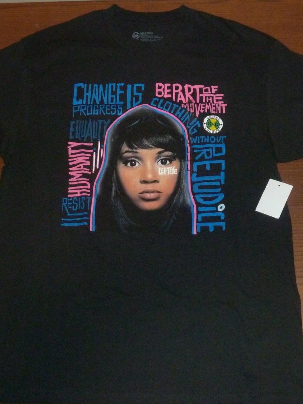 Left Eye TLC Cross Colours Black T-Shirt Size Large